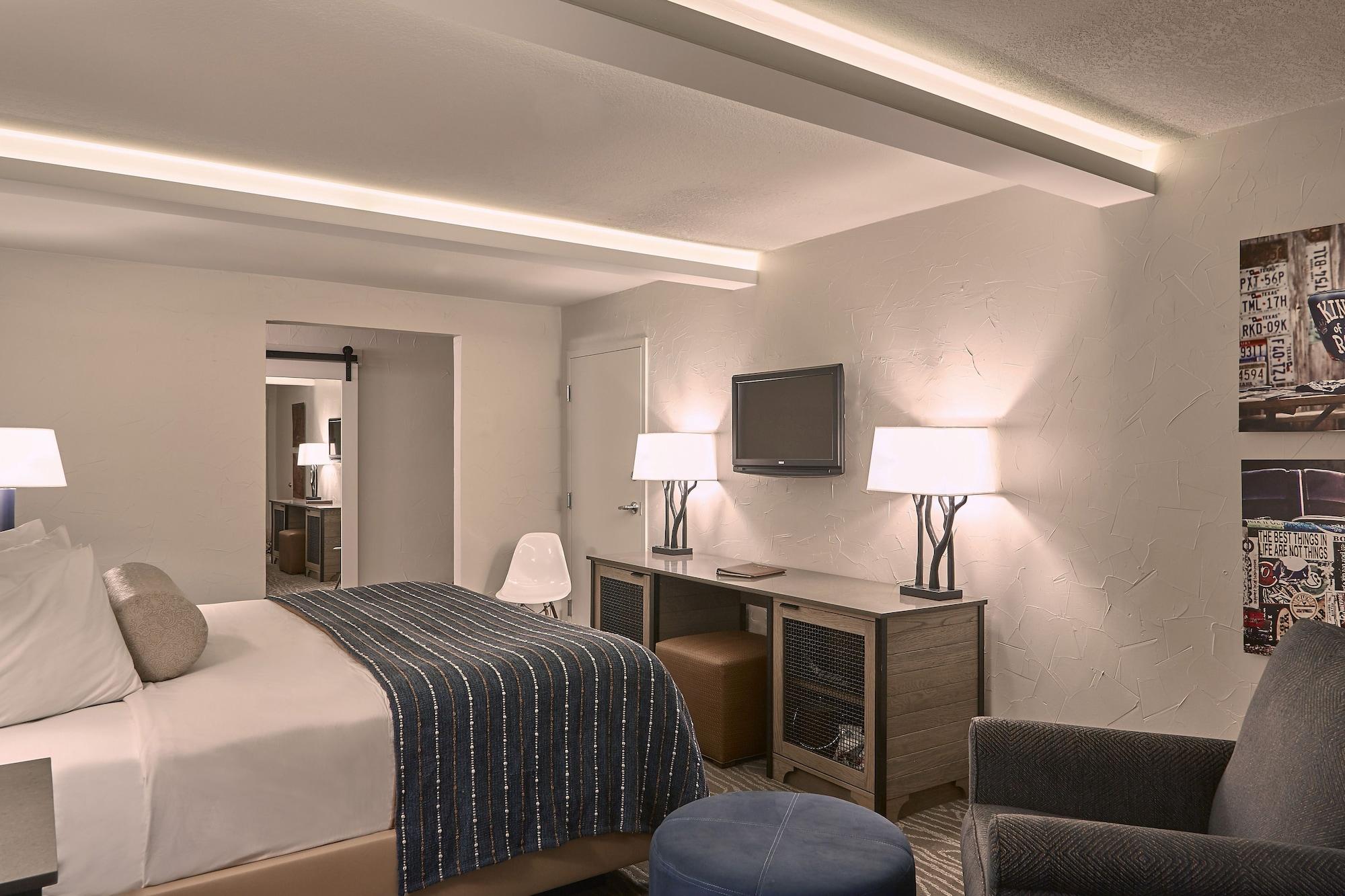 Fredericksburg Inn And Suites Bagian luar foto